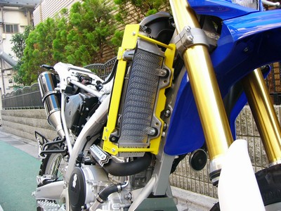 WR250R/X ラジエターガード